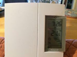 5 - Honeywell 7 day Programable Thermostats