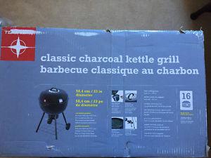 BBQ brand new charcoal kettle BBQ for 50