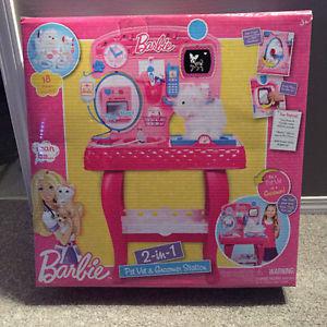 Barbie Pet Vet & Groomer Station