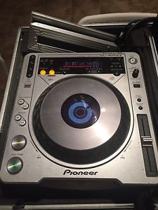 CDJ Pioneer DJ 800 MK2