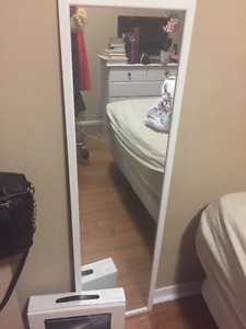 Cheap mirror, looking for quick sale!