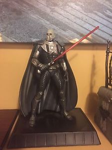 Darth malgus statue