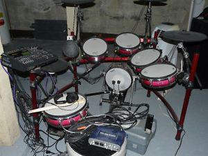 Electronic 13 pieces V-10 Roland Drum system