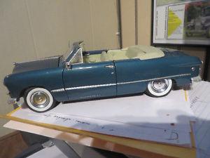  Ford Convertible--1:18 scale diecast car