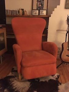 Funky Wingback Recliner