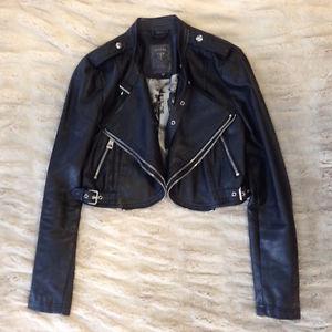Guess - Cropped Leatherette Jacket