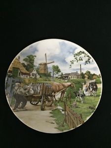 J C Van Hunnik Porcelain Collector Plate-Holland Colour