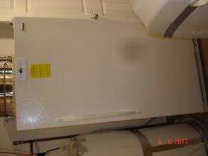 KENMORE 17 CUBIC FT UPRIGHT FREEZER
