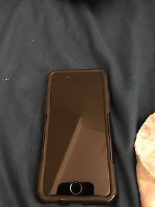 MINT  iPhone 6 space Grey Rogers with otter box