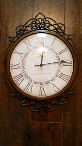 Metal wall clock 20 bucks