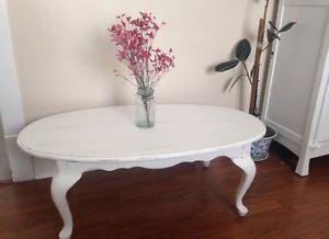 Oval shabby chic coffee table 46"x27"x16.5"