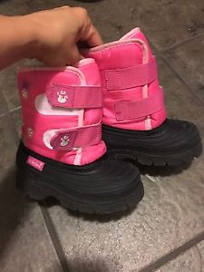 Size 8 snow boots for girls