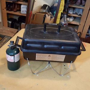 Small portable propane barbecue