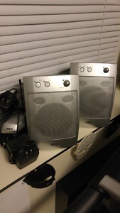 Wireless speakers