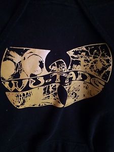 Wu tang hoodie size L (no offers)