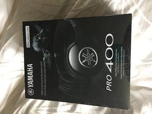 Yamaha Pro 400 headphones