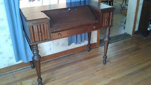antique 'piano' desk