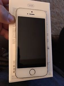 iPhone 5s 16gb with bell 170 ONO
