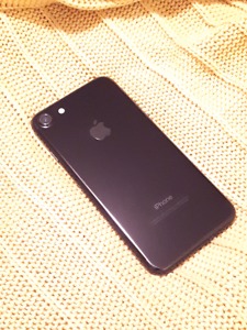 iPhone GB Jet Black