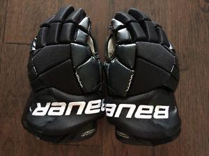 Bauer men's gloves