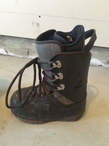 Forum Destroyer Snowboard boots