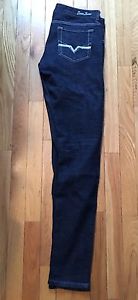 Guess size 27