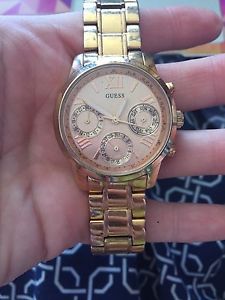 Guess watch!