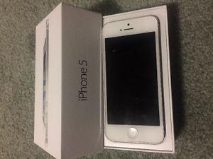Mint White 16GB iPhone 5 On Fido