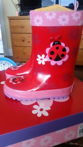 New rain boots size 7