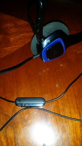 Ps4 headset $10