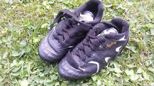 Rawling Soccer Shoes