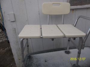 WHITE DOUBLE SHOWER SEAT