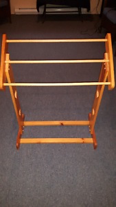Wooden quilt display rack Solid great condition $ Call