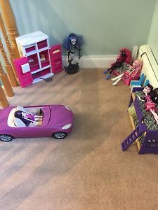 monster High and accessories