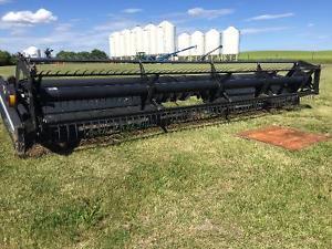 25 ft Macdon 960 header