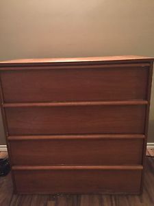 4 Drawer Wood Dresser SOLD PPU Friday evening