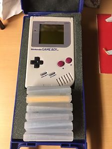 Authentic 80s Gameboy Original w/ case and 3 Games