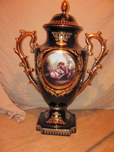 Fantastic, Huge vase depicting English scene - $225 OBO