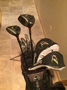Full set of left handed clubs TAYLORMADE DRIVER AND 3 WOOD