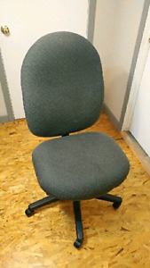 Memory foam adjustable office chair