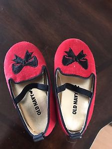 Old Navy Red Ballet Flats, toddler size 6