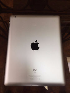 iPad 3 Wifi - 32GB + Brand New Wall Charger & Cable Charger