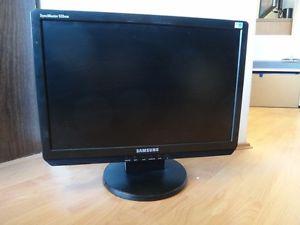 19" LCD monitors wide sale