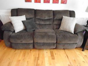7 month old reclining sofa