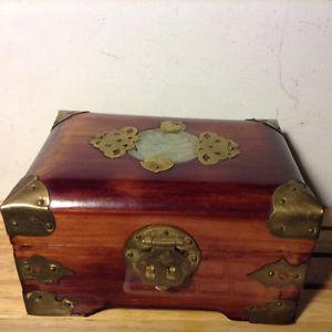 Antique Chinese Carved Jade Nephrite Jadeite Jewelry Box