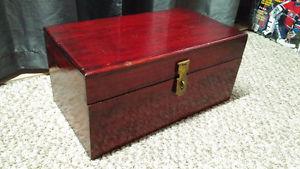 Beautiful Vintage Wooden Table Top Chest
