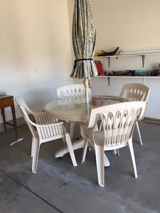 Beautiful patio set in great condition