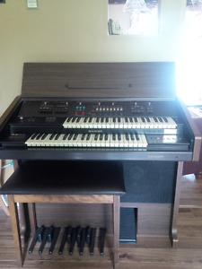 Bontempi Electric Organ