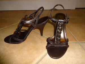 Brown leather Banana Republic Sandals size 5
