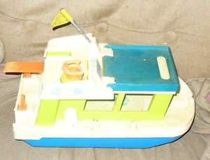 FISHER-PRICE happy FAMILY HOUSEBOAT 